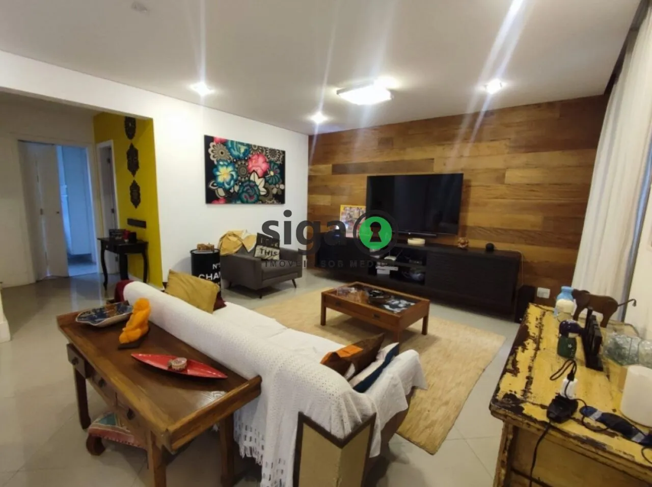 Imagem Apartamento à venda, 210m2 com 3 suítes e 4 vagas no Portal do Morumbi.