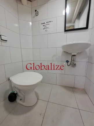 Imagem loja para locação com 25m², quadra da praia, pacote R$3.800,00 no Boqueirão em Santos