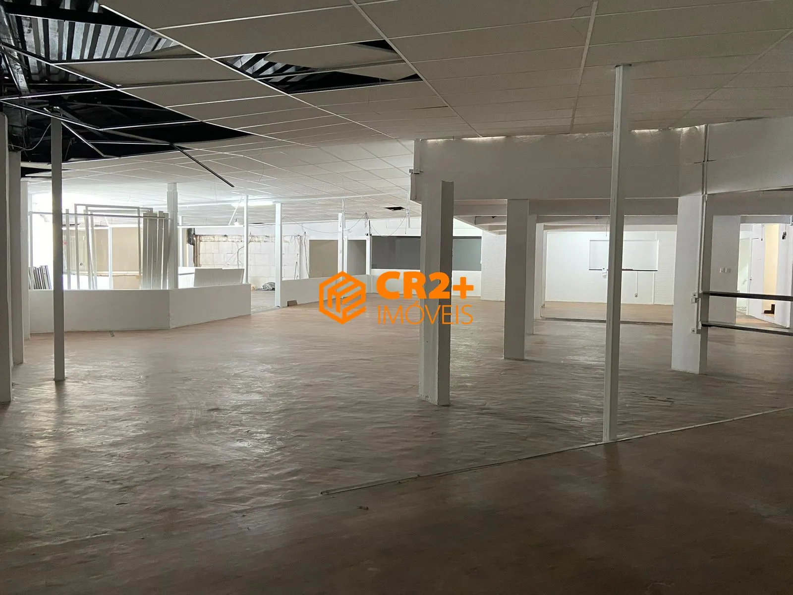 Imagem Vendo Casa de esquina em Piedade, Térreo + 1 andar, 702 metros