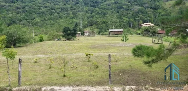 Imagem Sítio plana, 24.200 mil m², lagoa c/ peixes, área gourmet, fibra ótica, em ITAJAÍ SC