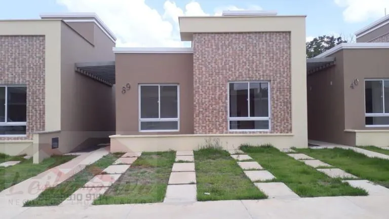 Imagem Casa à Venda | Condomínio Singular | Av. Kennedy