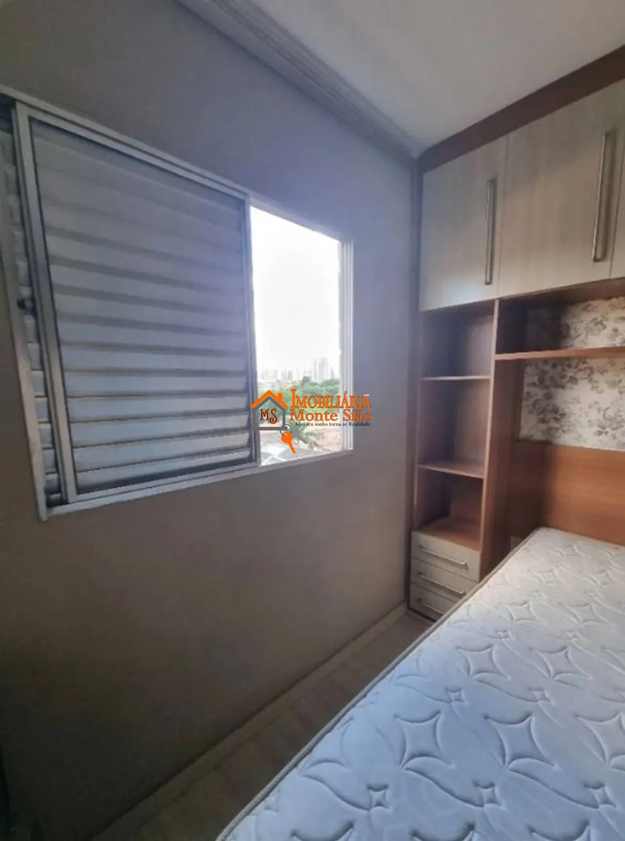 Imagem Apartamento com 2 dormitórios à venda, 52 m² por R$ 223.000,00 - Centro - Guarulhos/SP