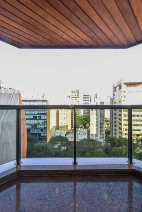 Imagem Flat disponível para venda no Golden Tower Residence no Itaim Bibi, com 43,55m², 1 dormitório e 1 vaga
