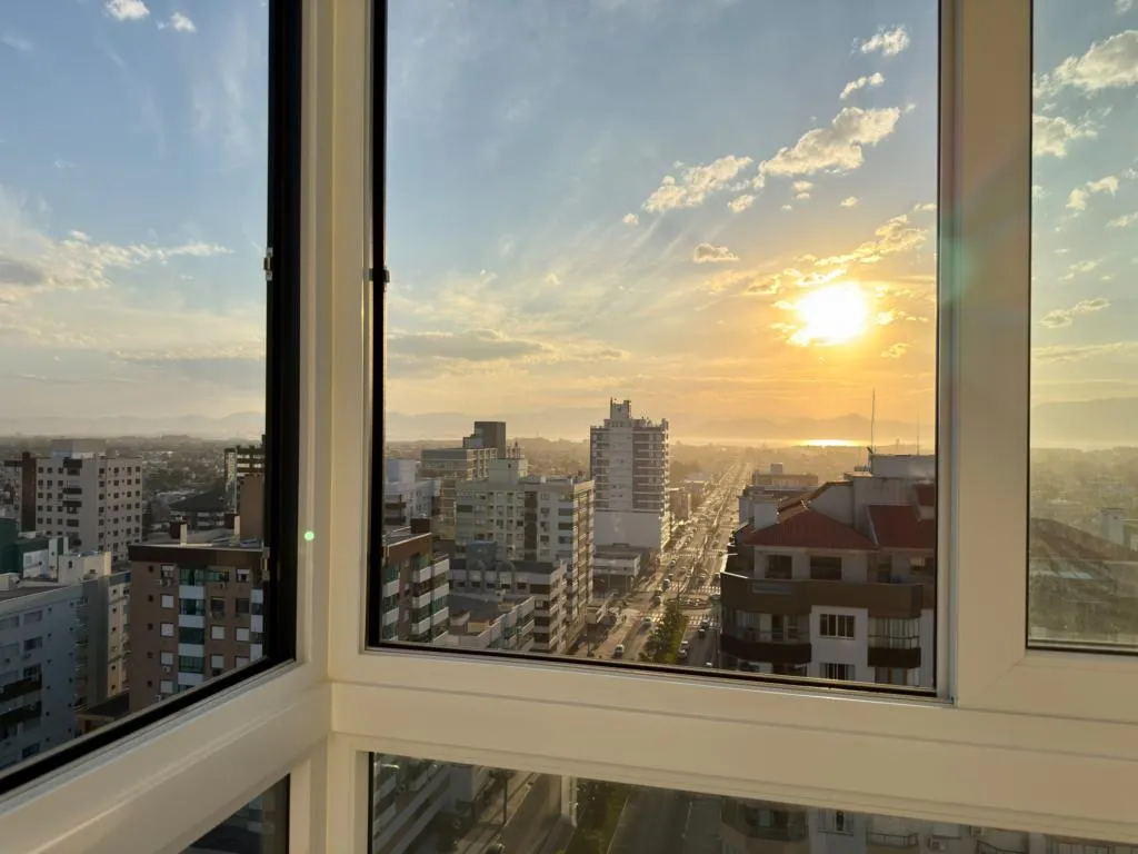 Foto do imóvel: Apartamento 3 Dormitórios - Bairro Centro em Avenida Ruda