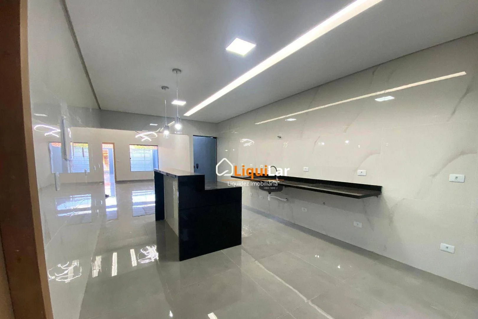 Imagem Casa Térrea à Venda no Rita Vieira com 3 Suítes, Piscina e Varanda Gourmet