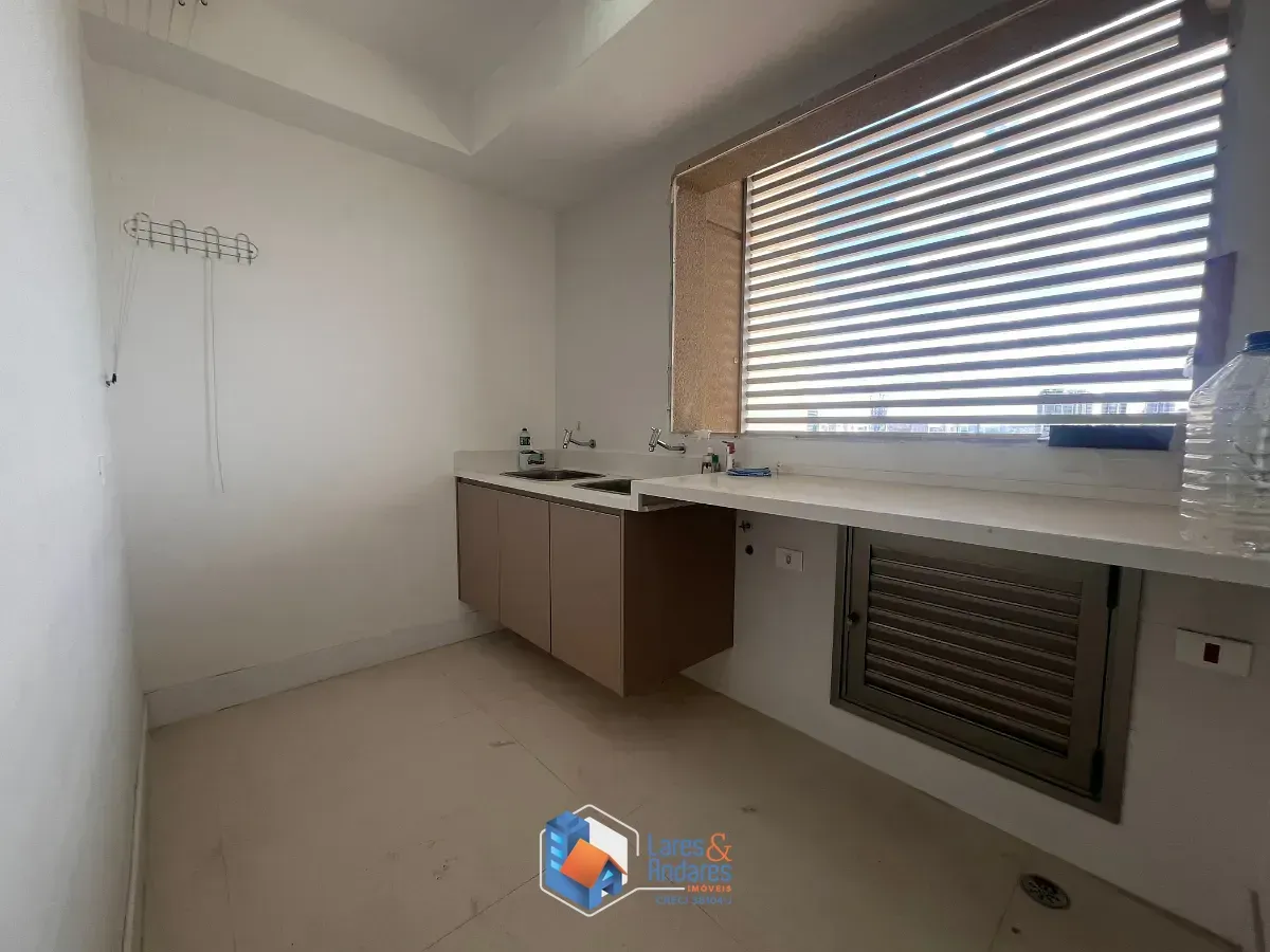 Imagem Apartamento para venda em Real Parque com 3 quartos, sendo 3 suítes, 252m²
