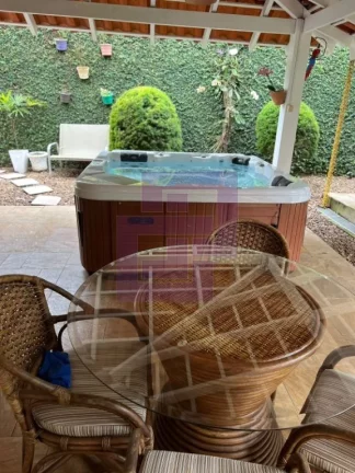 Imagem Casa à Venda no Condomínio Residencial Park Lane – 3 Suítes e Jardim com Árvores Frutíferas