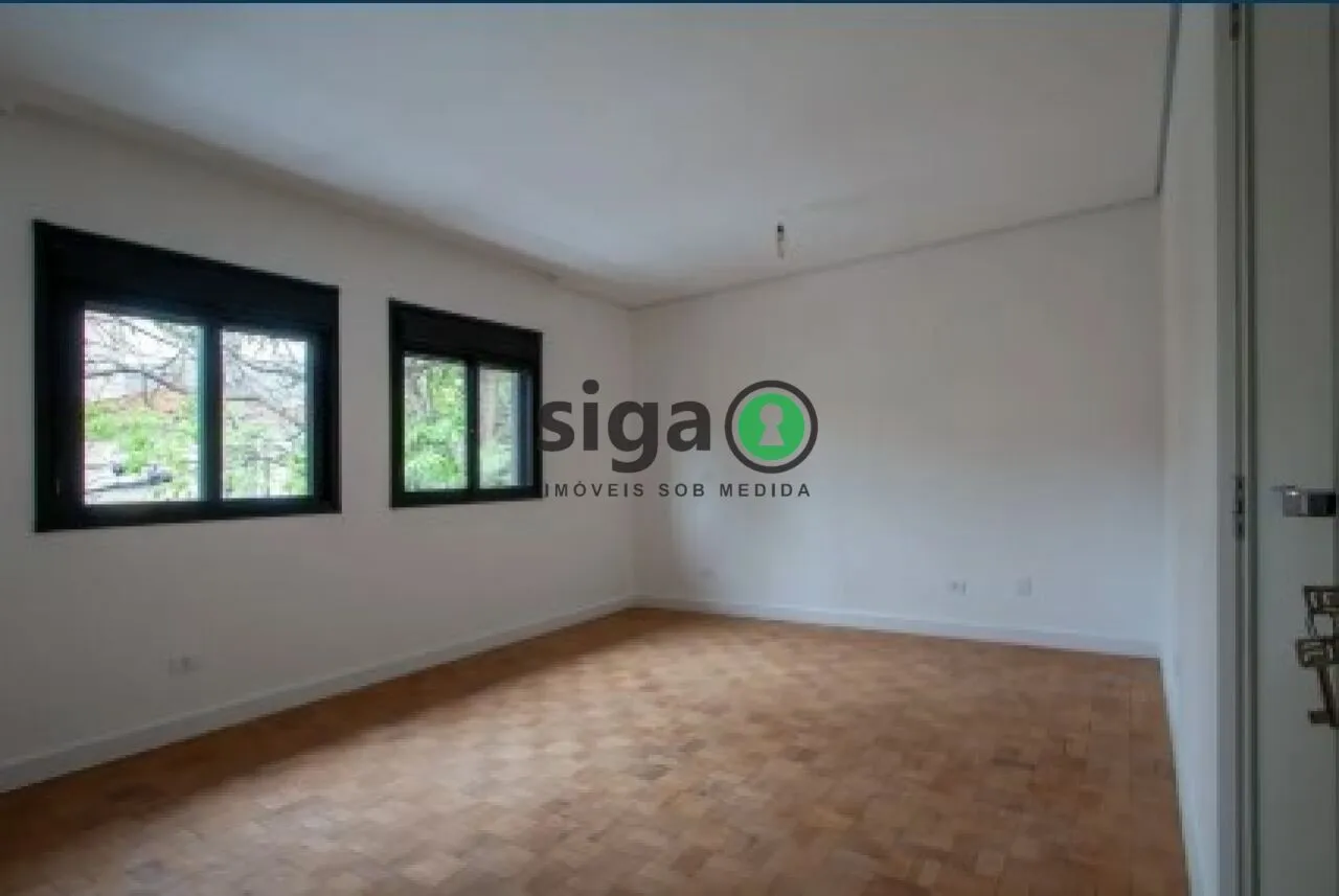 Imagem Sobrado com 3 Quartos e 3 vagas à Venda, 360 m² - Granja Julieta