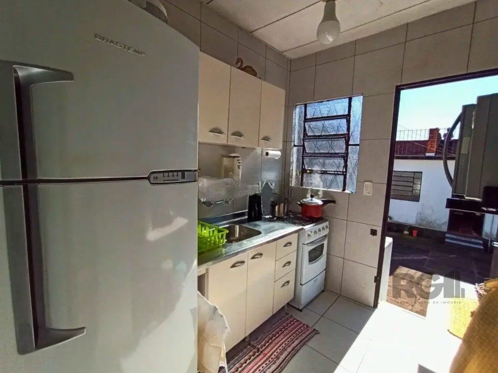 Imagem Casa com 3 quartos espaçosos, 2 banheiros bem distribuídos e 2 vagas de garagem
