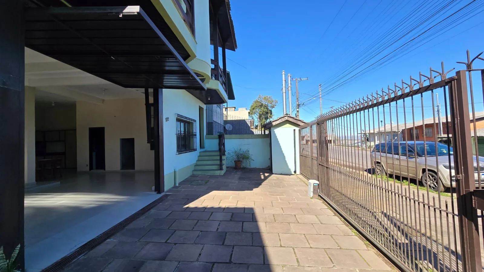 Imagem Duplex à venda em Caxias do Sul, Jardim das Hortências, com 3 quartos, 233.44m2