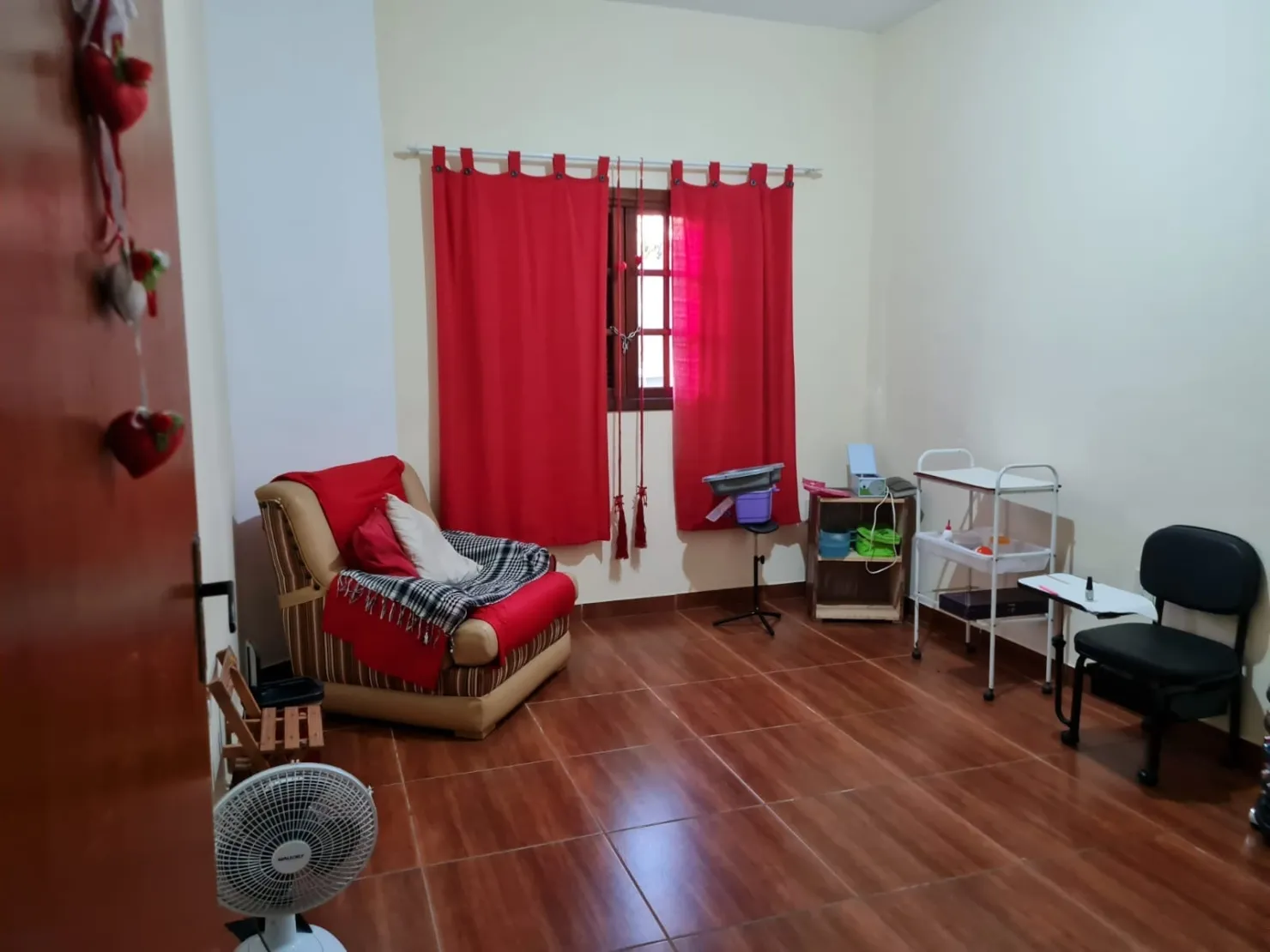 Imagem Casa à venda 3 Quartos, 2 Suites, 3 Vagas, 290M², Vila Suiça, Pindamonhangaba - SP