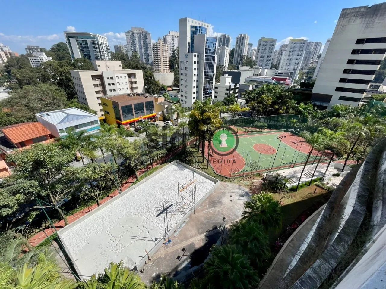 Imagem Apartamento com 265m², 4 dormitórios, sendo 4 suítes, 4 vagas, Vila Andrade.