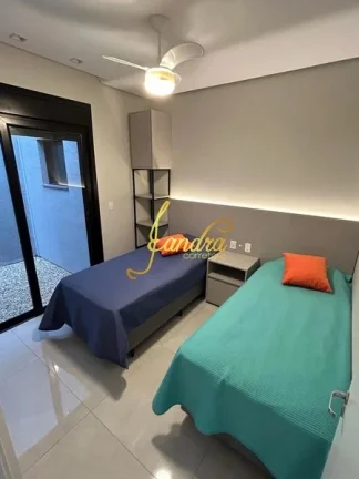 Imagem Excelente sobrado em Condomínio com 04 suítes mobiliada