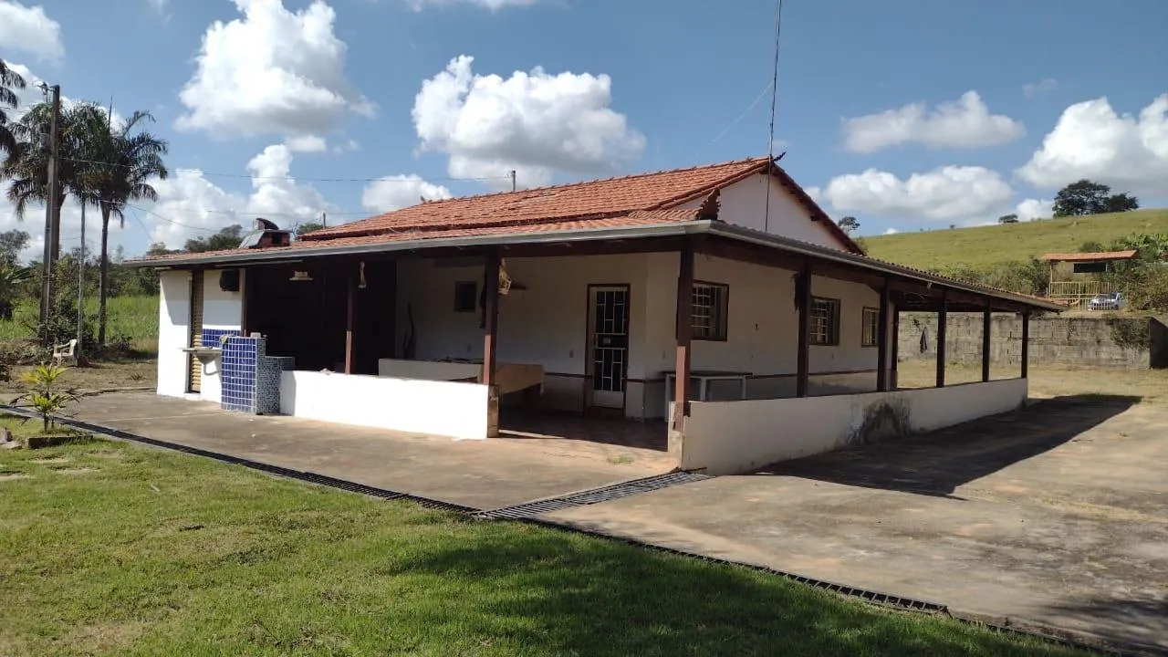 Foto do imóvel Sítio a venda com 6.000 m², localizado em Crucilândia/ MG