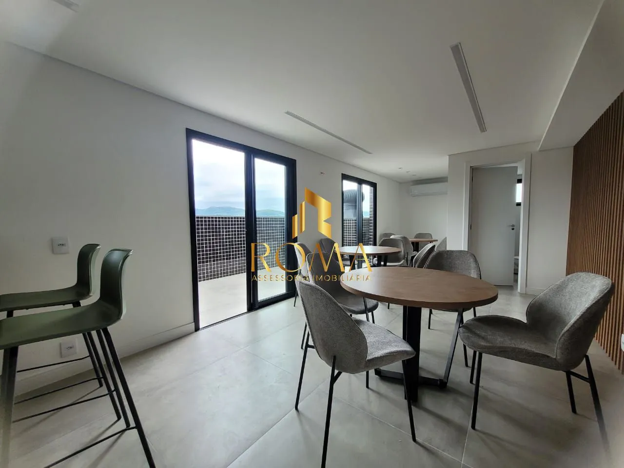 Imagem Apartamento 53,66m² | 10º Andar | Posição Norte | Sacada com Churrasqueira e Gar