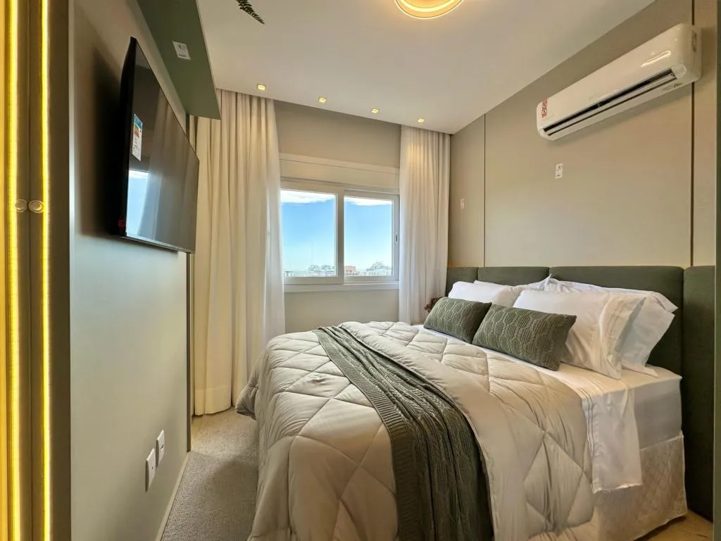 Imagem Apartamento 3Dormitórios dependência - Bairro Zona Nova
