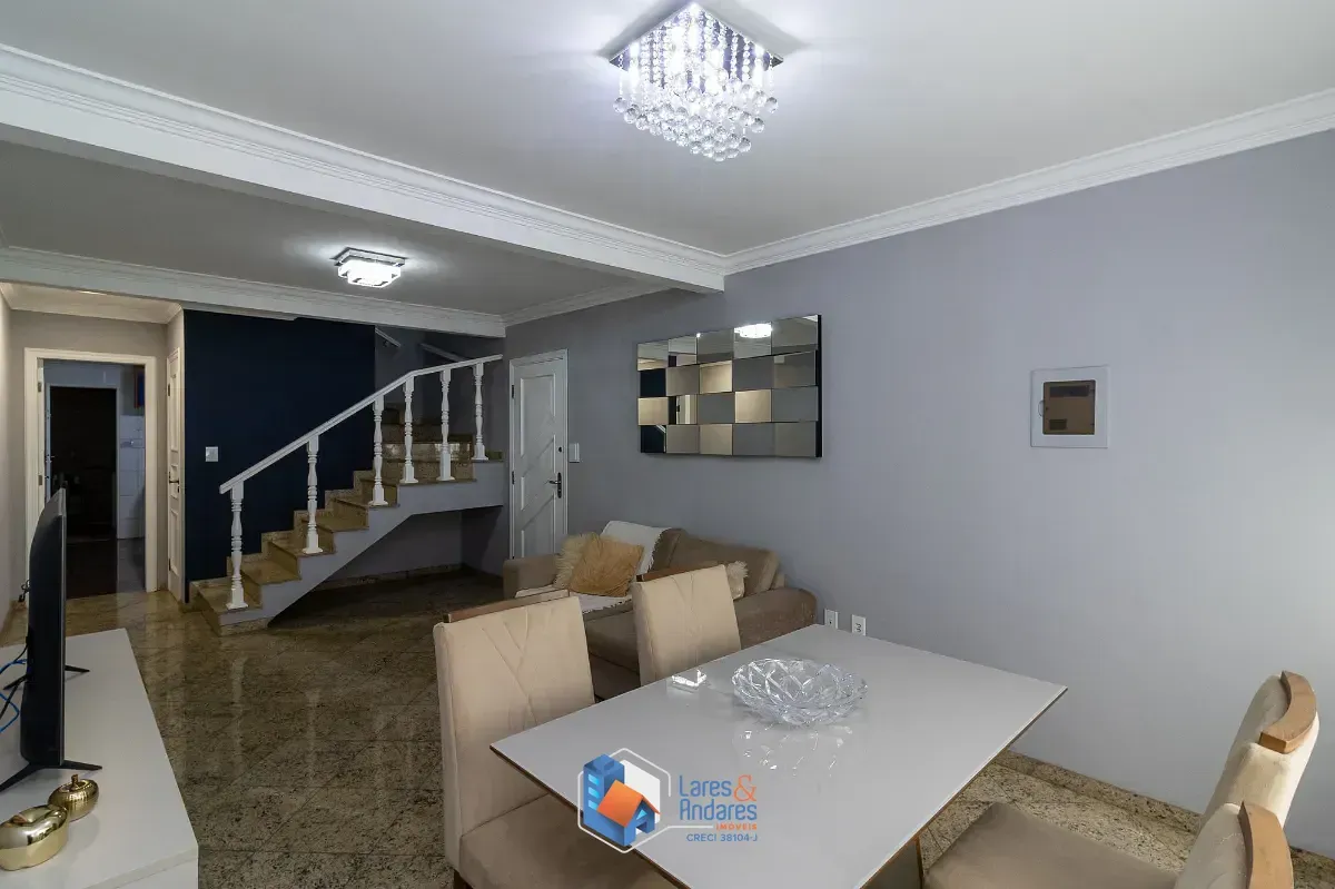Imagem Sobrado para venda em Vila Nova Cachoeirinha com 3 quartos, sendo 1 suíte, 180m²