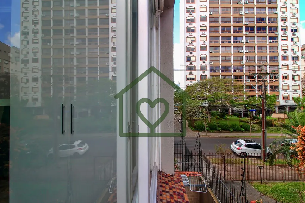 Imagem Apartamento de frente, de 2 dormitórios com 93m2, banheiro com banheira para seus momentos de relax...