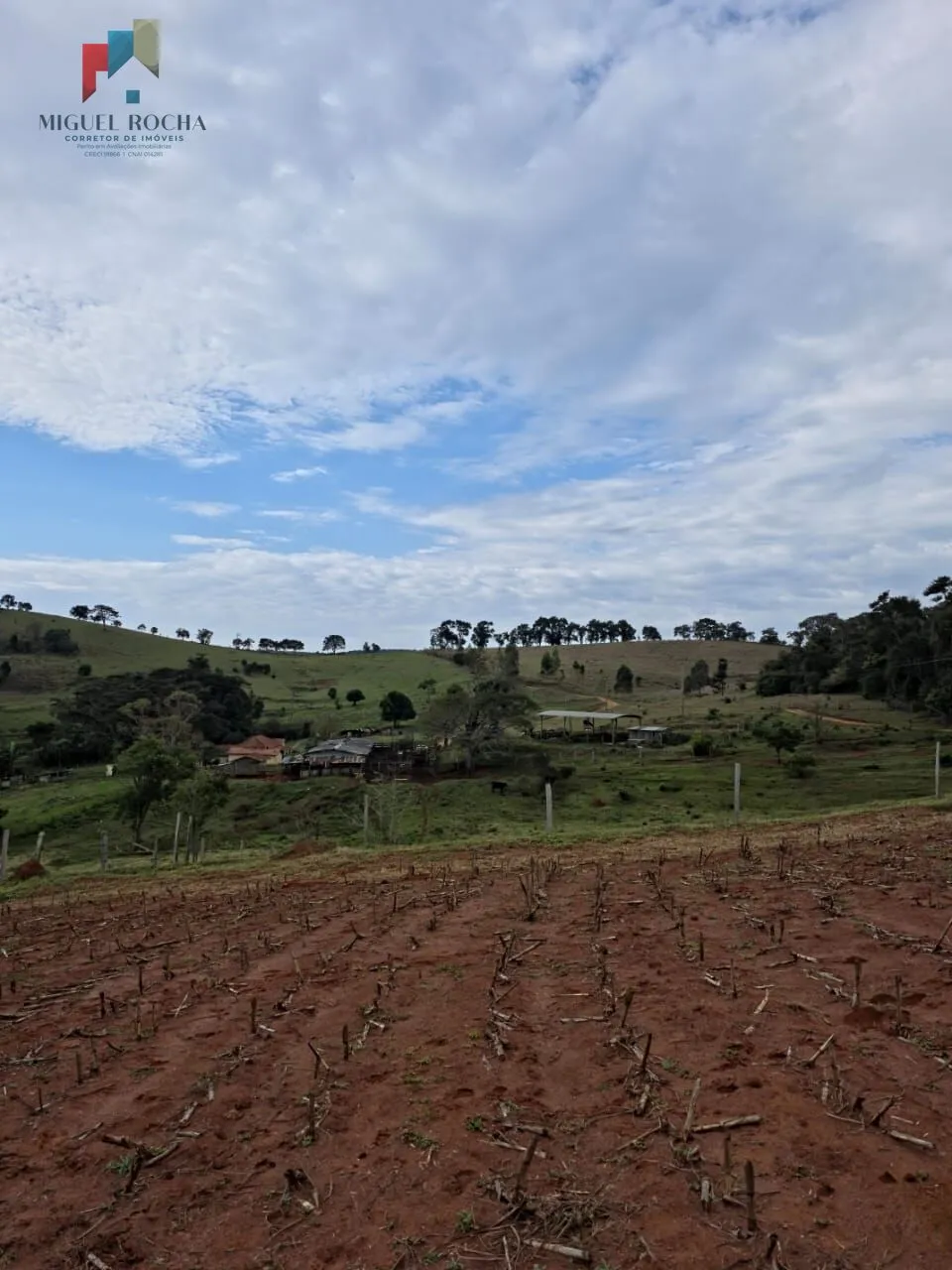 Imagem Sítio em Centro, Pardinho/SP