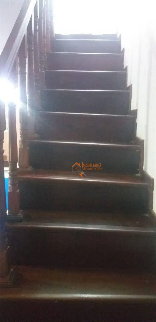 Imagem Casa com 2 dormitórios à venda, 130 m² por R$ 639.000,00 - Jardim Silvestre - Guarulhos/SP