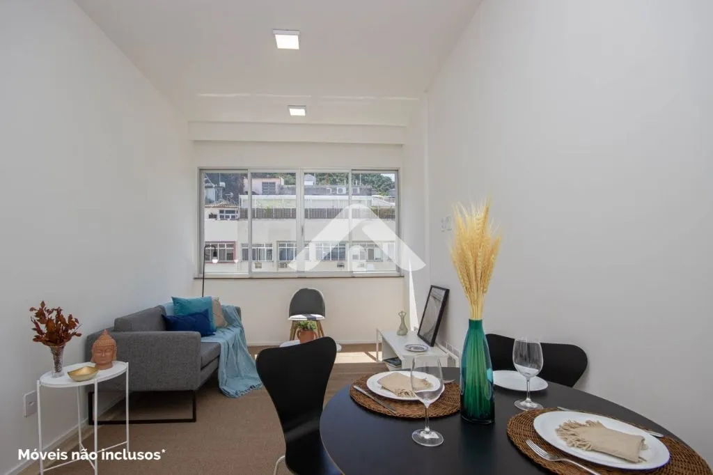 Imagem Apartamento de 106m² à Venda em Copacabana - Andar Alto, 3 Quadras da Praia