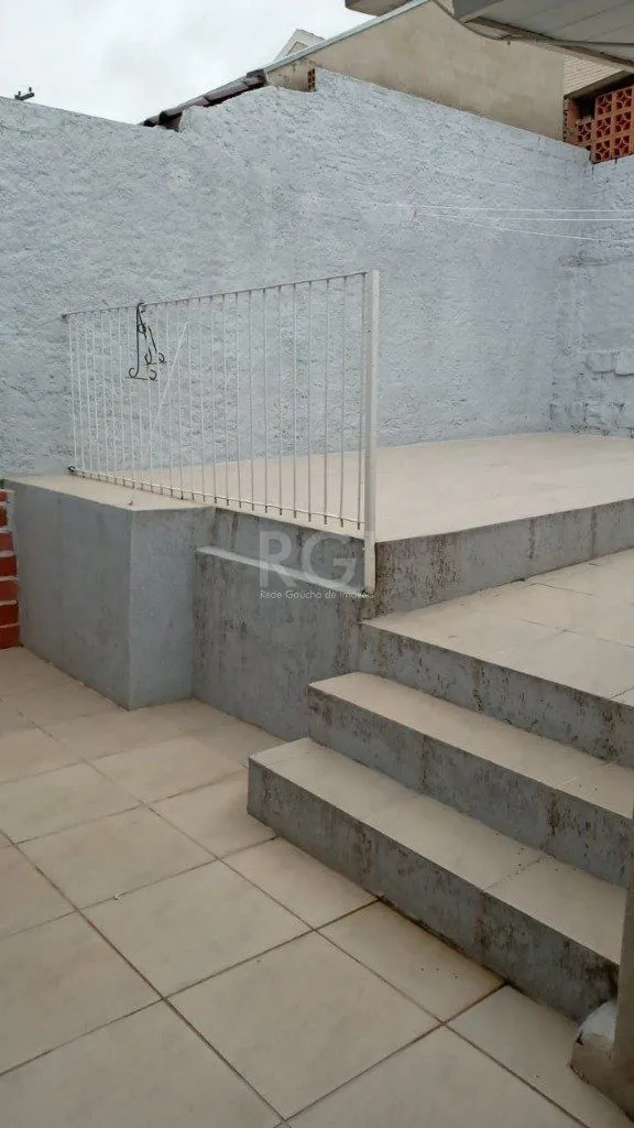 Imagem Casa para Venda - 174m², 3 dormitórios, sendo 1 suites, 3 vagas - Jardim Sabará