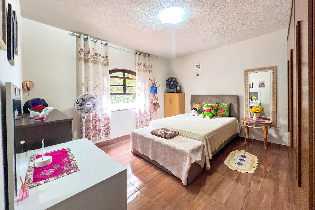 Imagem Casa para venda em Tanque Caio com 6 quartos, 377m2
