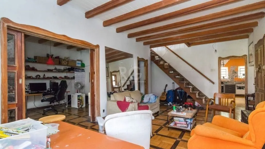 Imagem Casa Para Comprar com 3 quartos e 3 vagas no Rio Branco