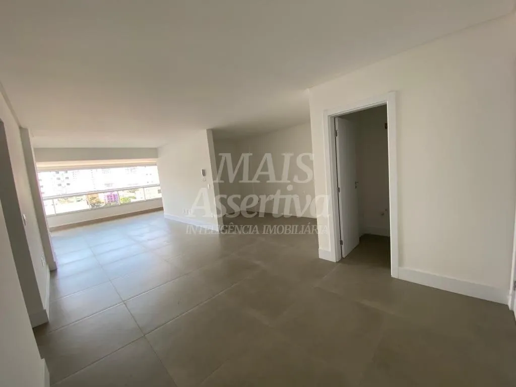 Imagem Apartamento para Venda com 03 Suítes em Itapema SC