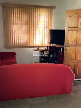 Imagem Casa com edícula à venda no bairro Olinda, em Uberaba