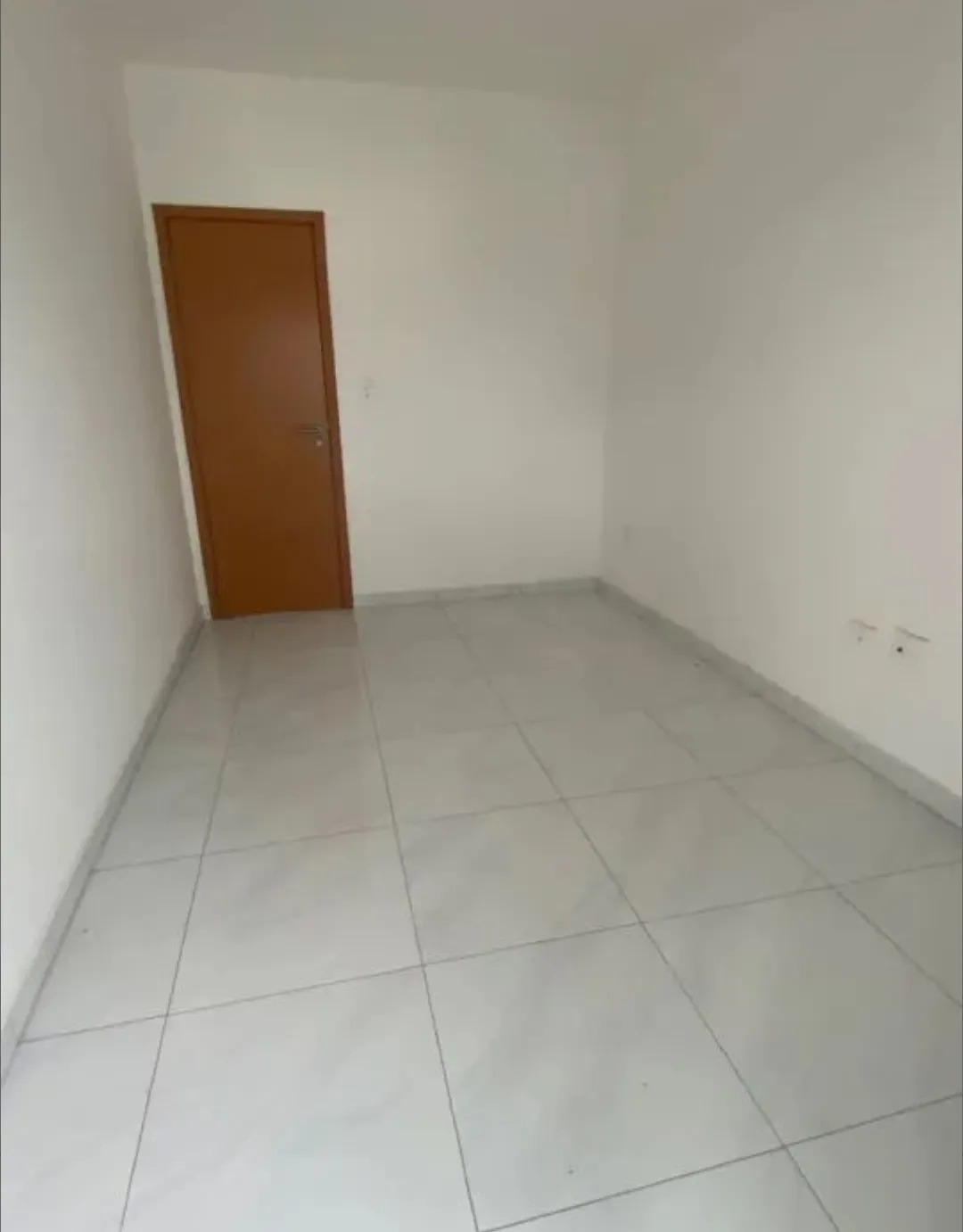 Imagem Espaçoso Apartamento na Praia Grande - AVIAÇÃO - NOVO