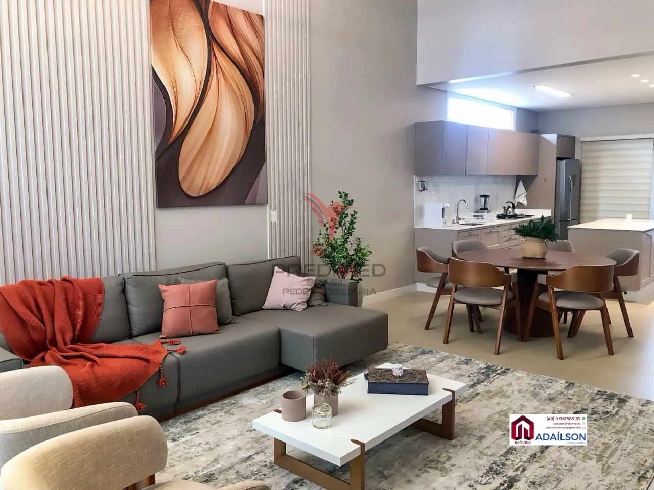 Imagem CASA PRONTA COLINAS CAMBORIÚ SC BRASIL R$ 3.800.000,00