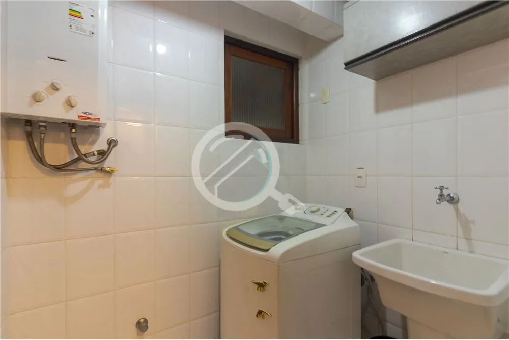 Imagem Apartamento de 02 dormitórios sendo 1 suíte com 1 vaga de garagem no bairro Praia de Belas.Living ...