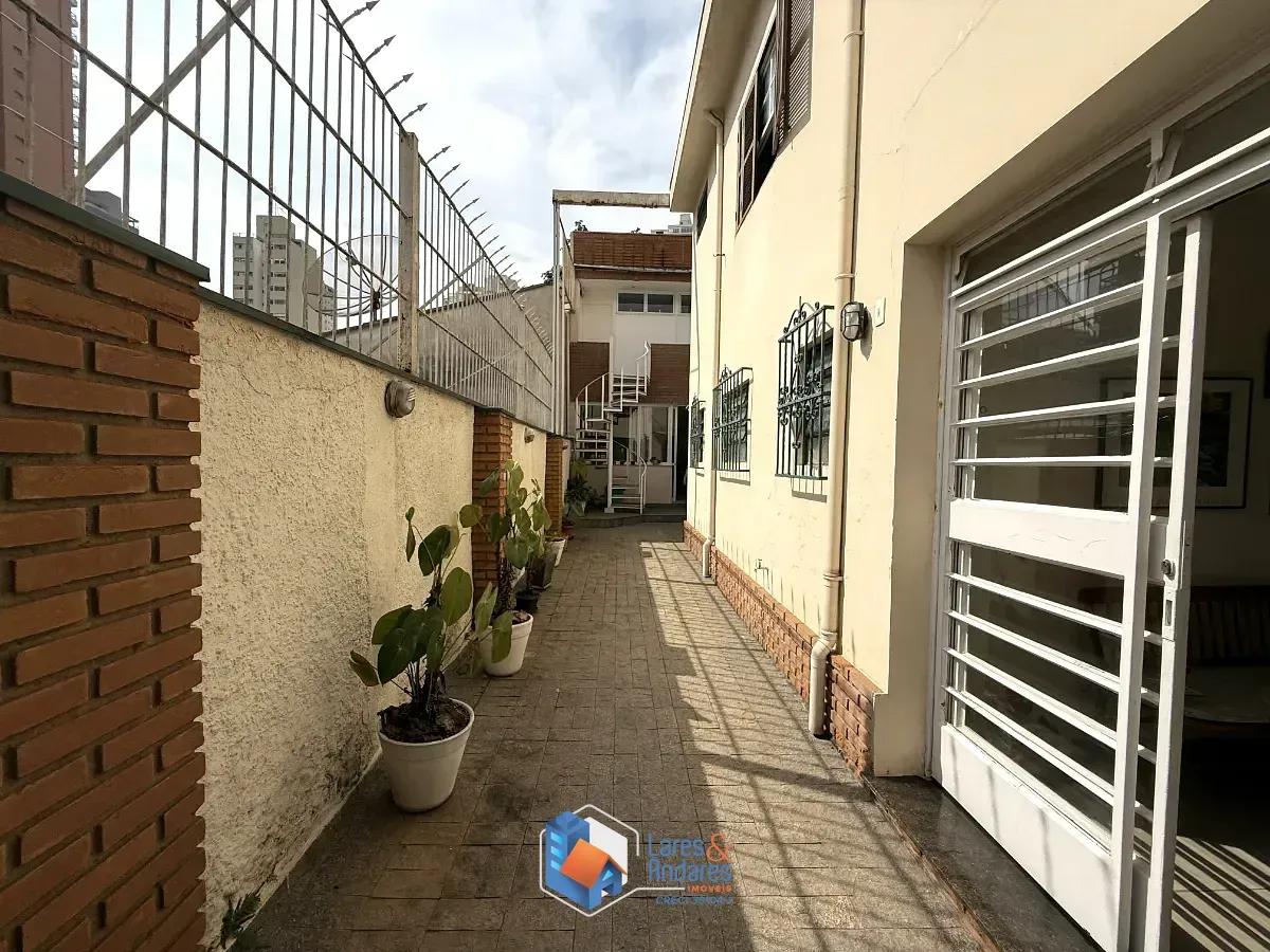 Imagem Sobrado para venda em Perdizes com 9 quartos, 213m²
