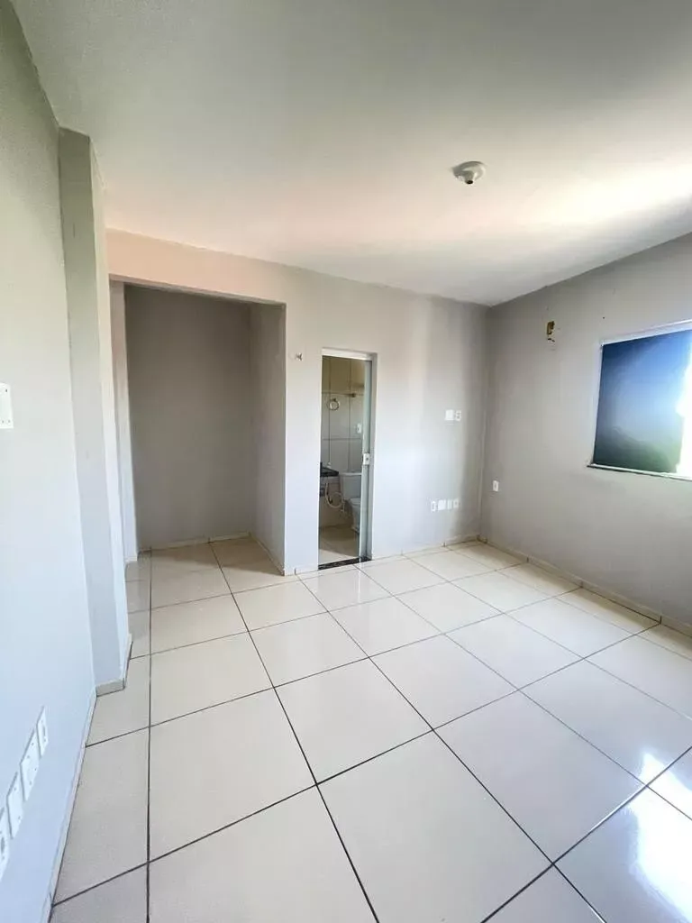 Imagem ALUGUE JÁ Apartamento com 3 quartos e sacada pró. ao Centro de Convenções
