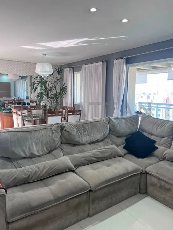 Imagem Apartamento com 4 dormitórios, 2 suítes, 264 m², 3 vagas e varanda com churrasqueira