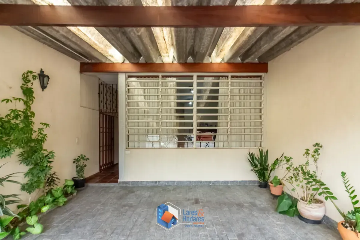 Imagem Sobrado para venda em Vila Cordeiro com 4 quartos, sendo 1 suíte, 160m²