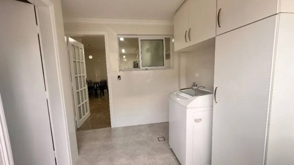 Imagem APARTAMENTO COM 190,00 m² - CANTO DO FORTE - PRAIA GRANDE SP