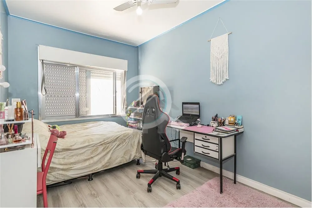 Imagem Apartamento três dormitórios, 2 banheiros com 87m², com espaçoso pátio , apt. reformado, com bo...