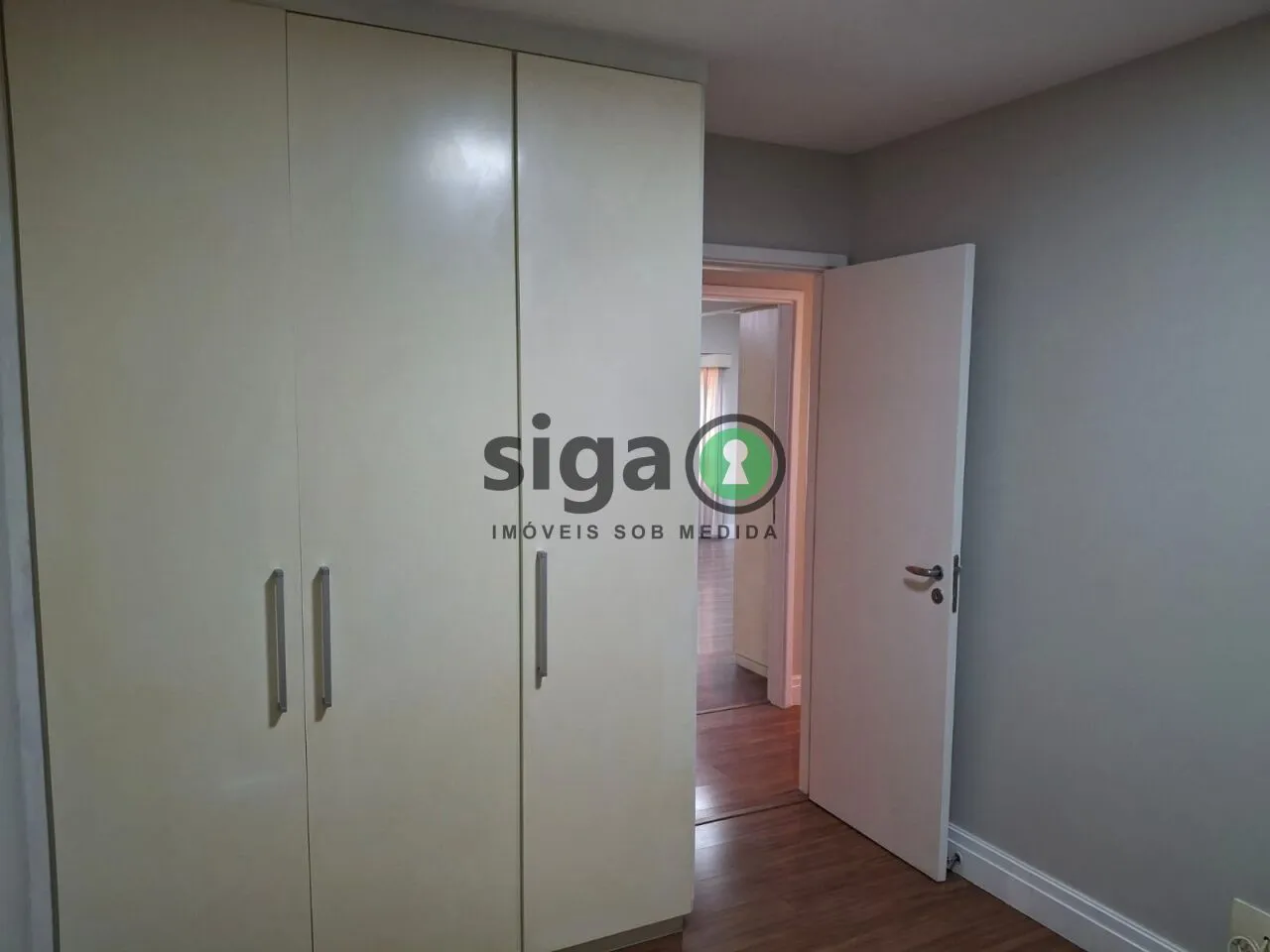 Imagem Apartamento para locação 4 dormitorios, 2 suítes, 3 vagas, 207 metros no Villaggio Panamby-Mobiliado