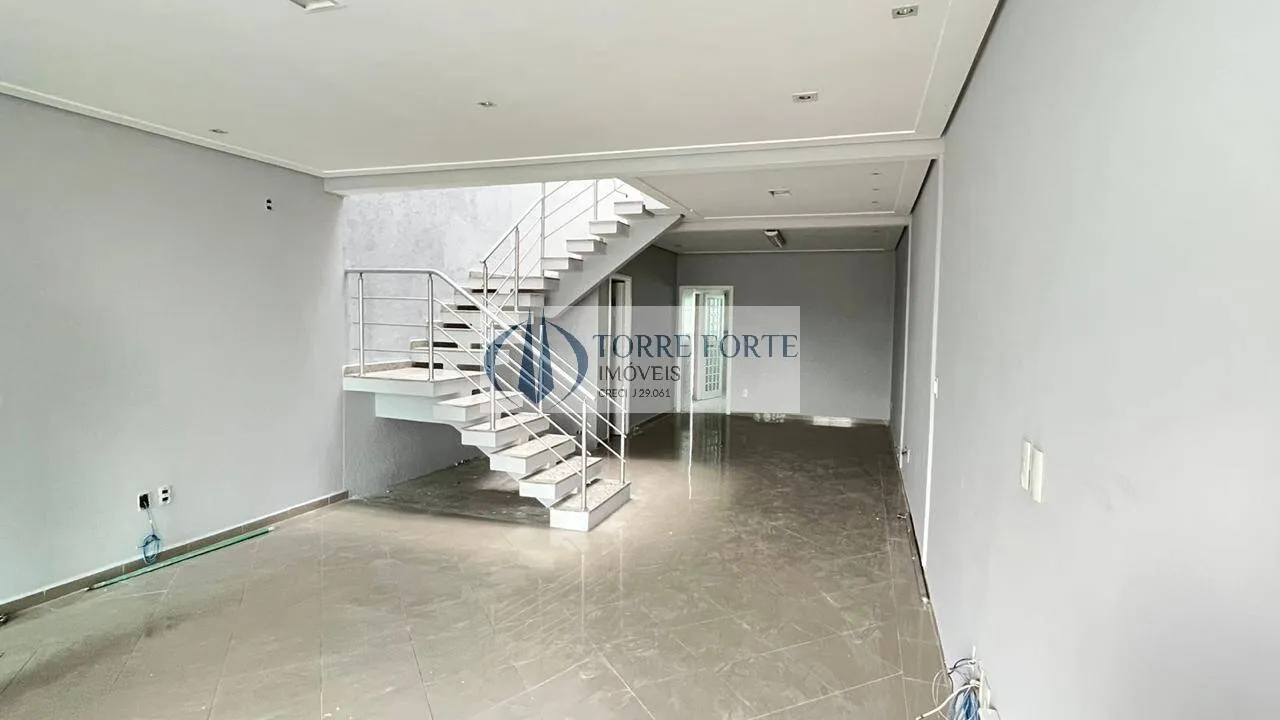 Imagem Oportunidade Única, Sobrado 235 m²localizado na Penha de França .