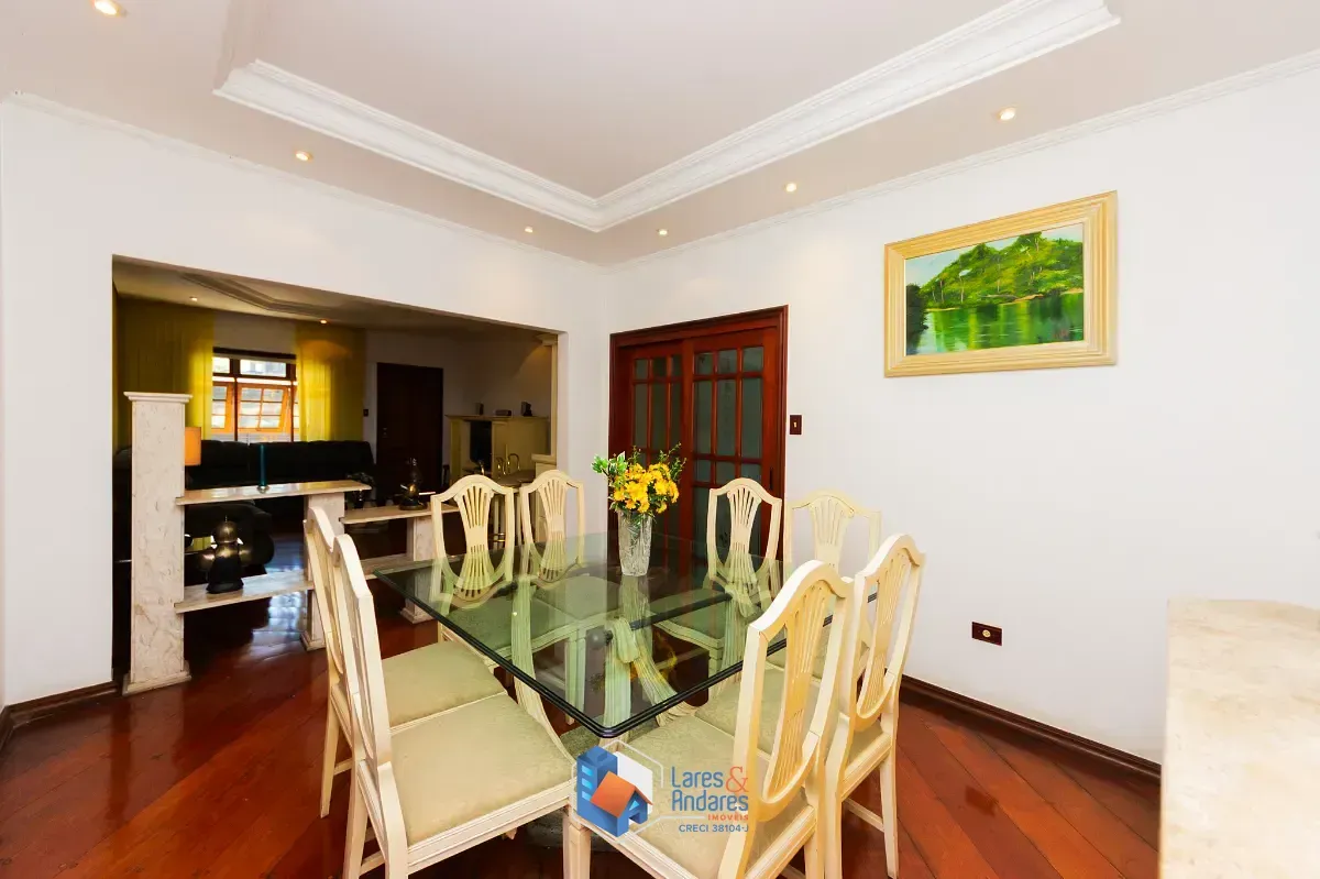 Imagem Casa para venda em Parque São Domingos com 3 quartos, sendo 1 suíte, 212m²