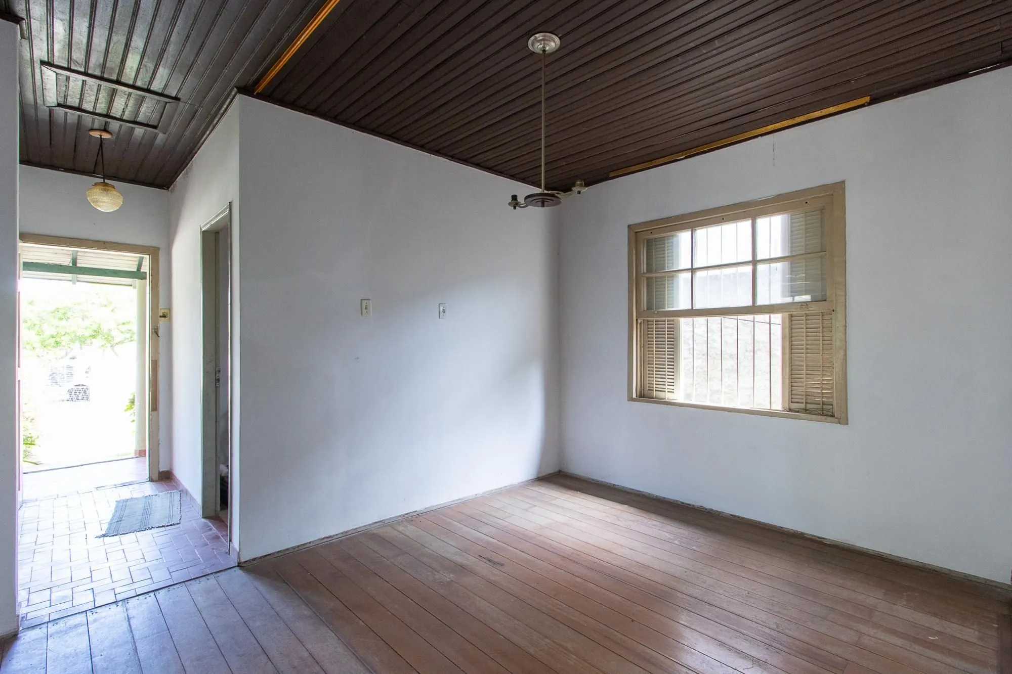 Imagem Casa para Venda - 160m², 3 dormitórios, 3 vagas - Ipanema
