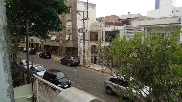 Imagem Casa para Venda - 160m², 3 dormitórios, 1 vaga - Cidade Baixa