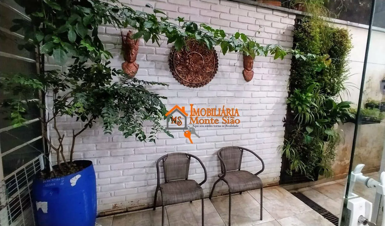 Foto do imóvel Sobrado com 3 dormitórios à venda, 247 m² por R$ 650.000,00 - Picanço - Guarulhos/SP