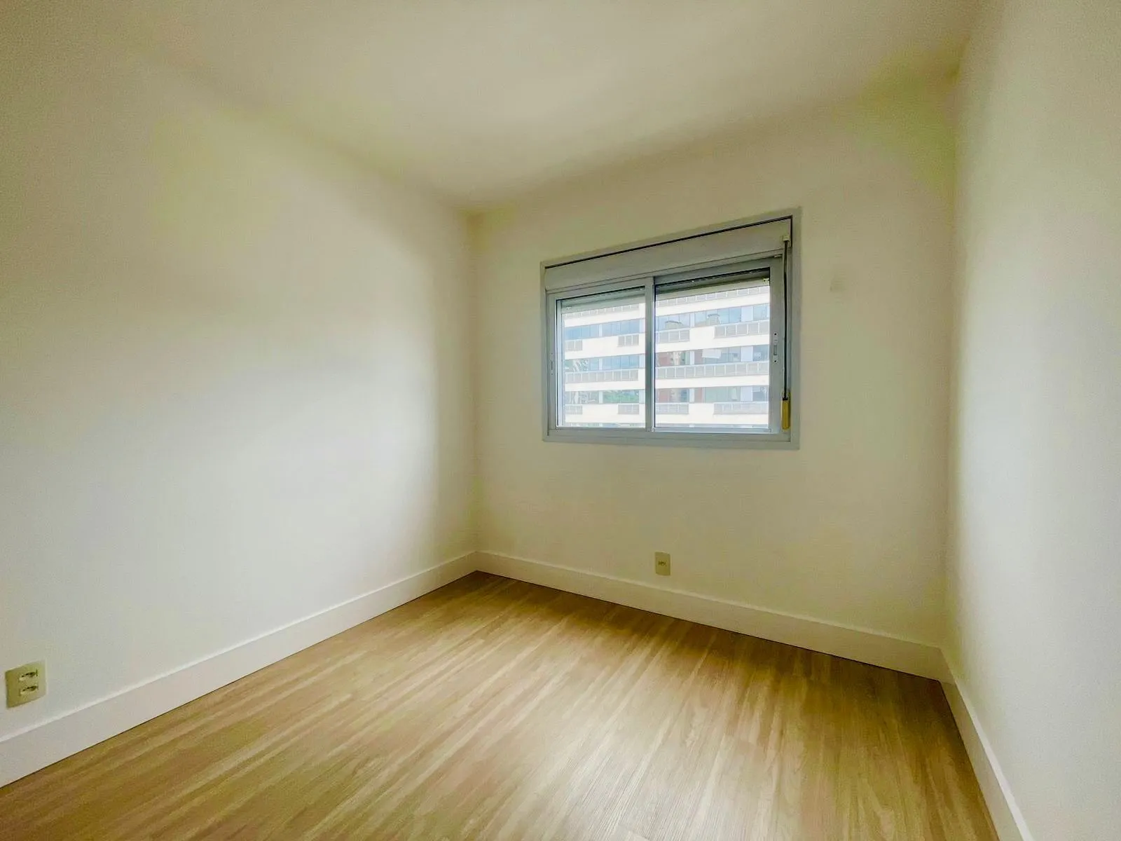 Imagem Apartamento com lareira, churrasqueira e 3 dormitórios no Central Park