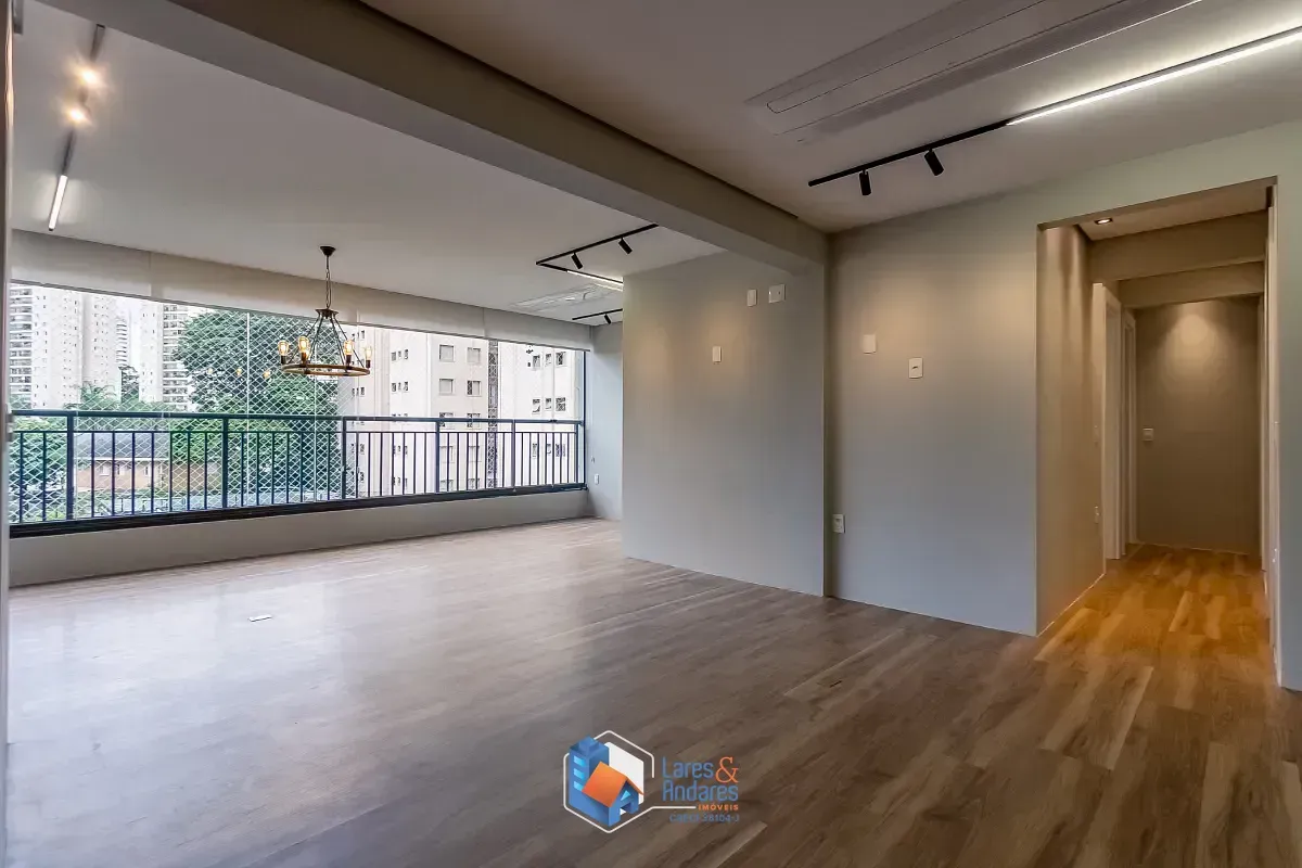 Foto do imóvel Apartamento para venda em Vila Sofia com 3 quartos, sendo 3 suítes, 123m² em Avenida Nossa Senhora do Sabará