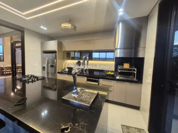 Imagem Casa com 3 suítes à venda no Residencial Santorini - Paulínia

Residência contemporânea de alto...