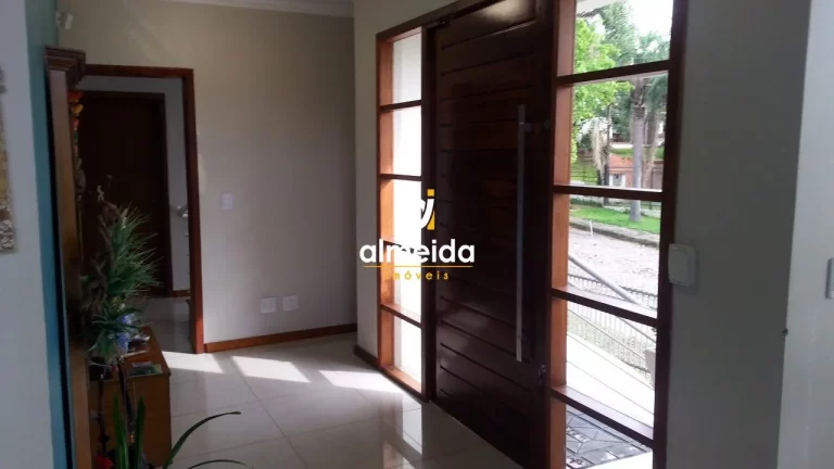 Imagem Casa 4 dormitórios à venda Nossa Senhora de Lourdes Santa Maria/RS