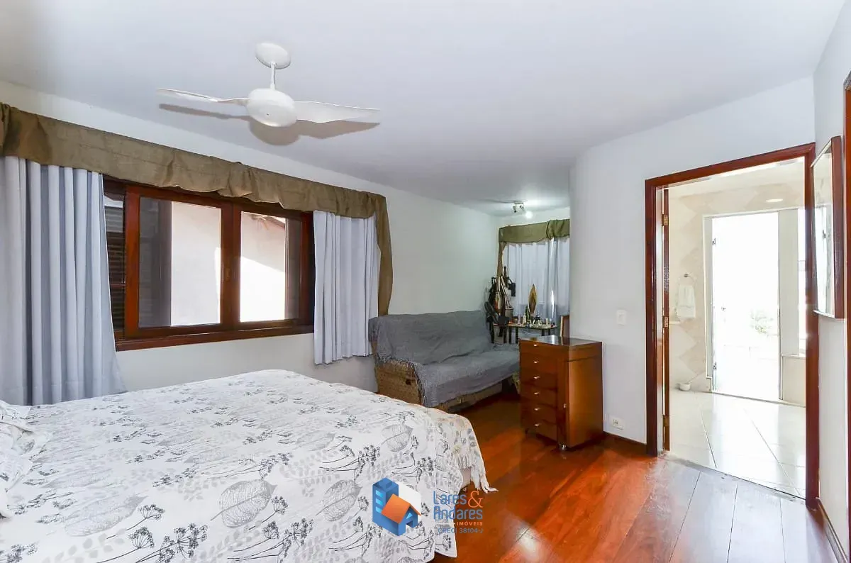 Imagem Sobrado para venda em Rolinópolis com 4 quartos, sendo 3 suítes, 422m²